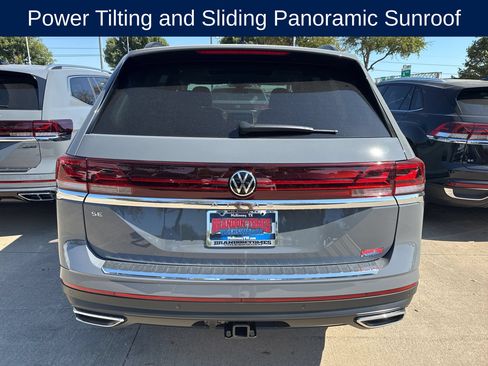 Certified 2026 Volkswagen Atlas SE FWD image 4