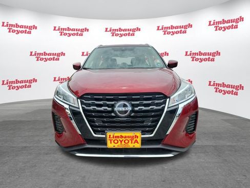 Used 2024 Nissan Kicks SV FWD image 18