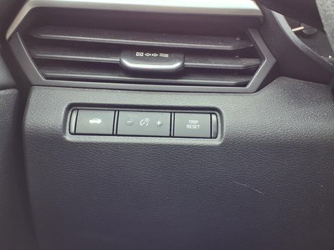 Used 2024 Nissan Altima 2.5 SV image 11