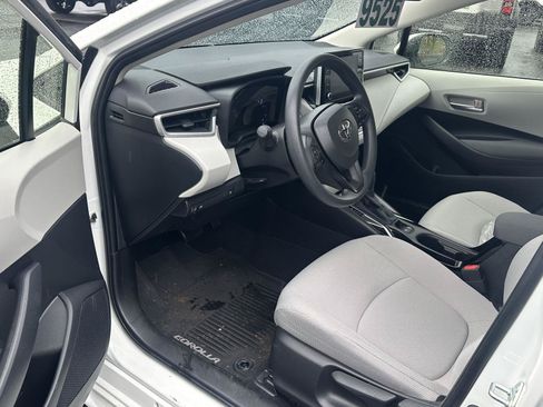 Certified 2021 Toyota Corolla LE FWD image 9