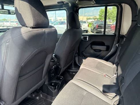 Used 2020 Jeep Gladiator Sport w/ Quick Order Package 24S AWD/4WD image 19