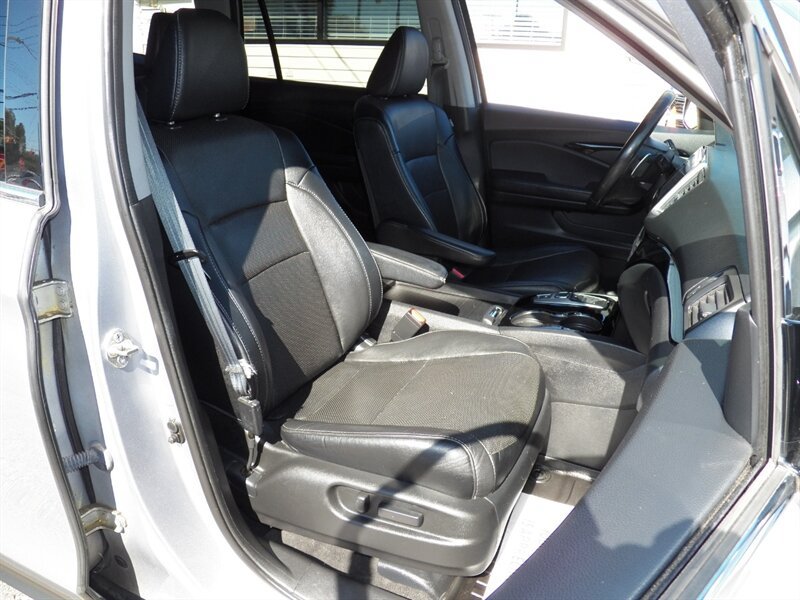 Used 2017 Honda Pilot Elite image 17