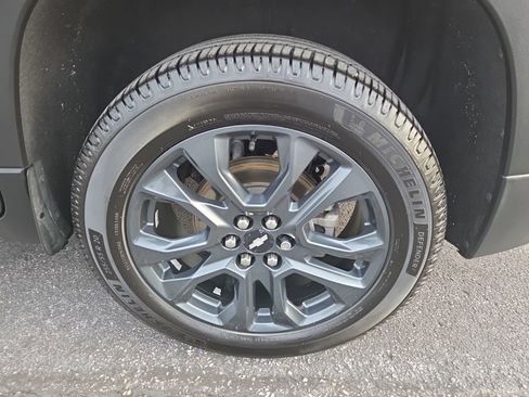 Used 2020 Chevrolet Traverse RS w/ LPO, Floor Liner Package image 21