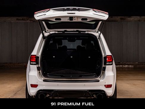 Used 2018 Jeep Grand Cherokee Trackhawk w/ Trailer Tow Group IV image 8