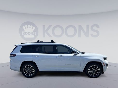 Used 2023 Jeep Grand Cherokee L Overland w/ Advanced Protech Group III AWD/4WD image 8