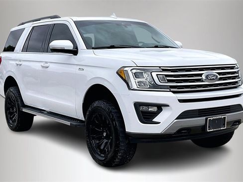 Used 2019 Ford Expedition XLT w/ Equipment Group 202A image 1