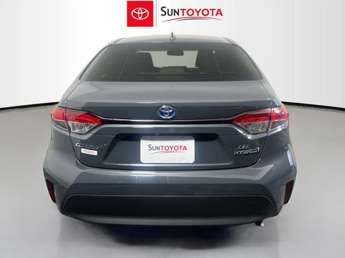 Used 2023 Toyota Corolla LE image 5