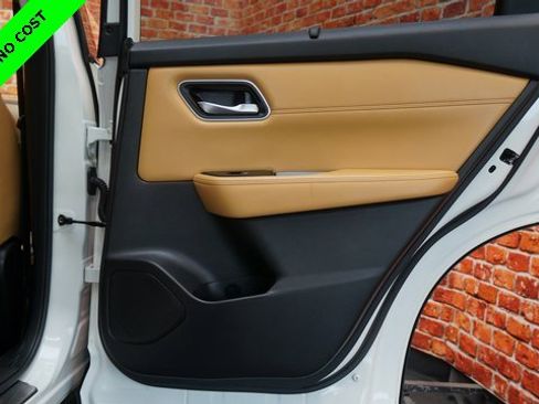 Used 2022 Nissan Rogue Platinum w/ Head-Up Display Package image 51