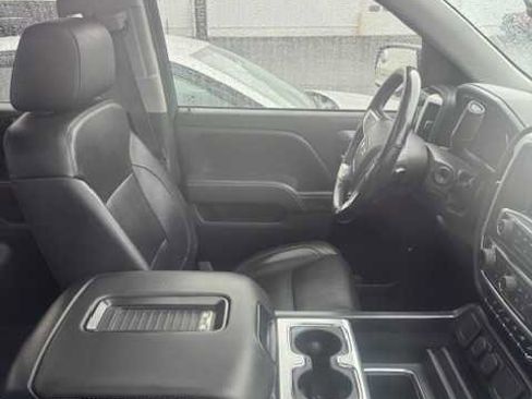 Used 2016 GMC Sierra 1500 SLT w/ Enhanced Driver Alert Package image 3