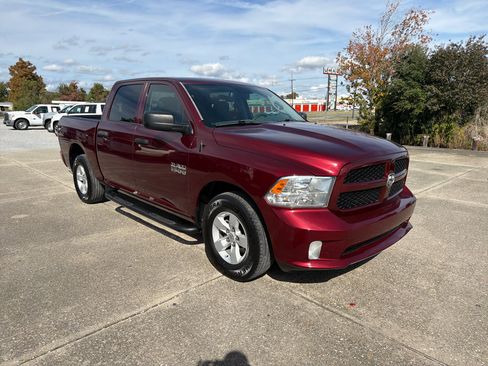 Used 2016 RAM 1500 Express image 11