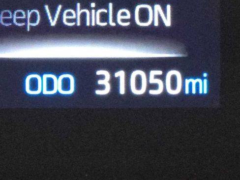Certified 2024 Toyota Sienna XLE Woodland Edition AWD/4WD image 19