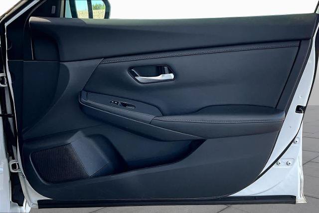 Certified 2022 Nissan Sentra SV w/ Trunk Package FWD image 22