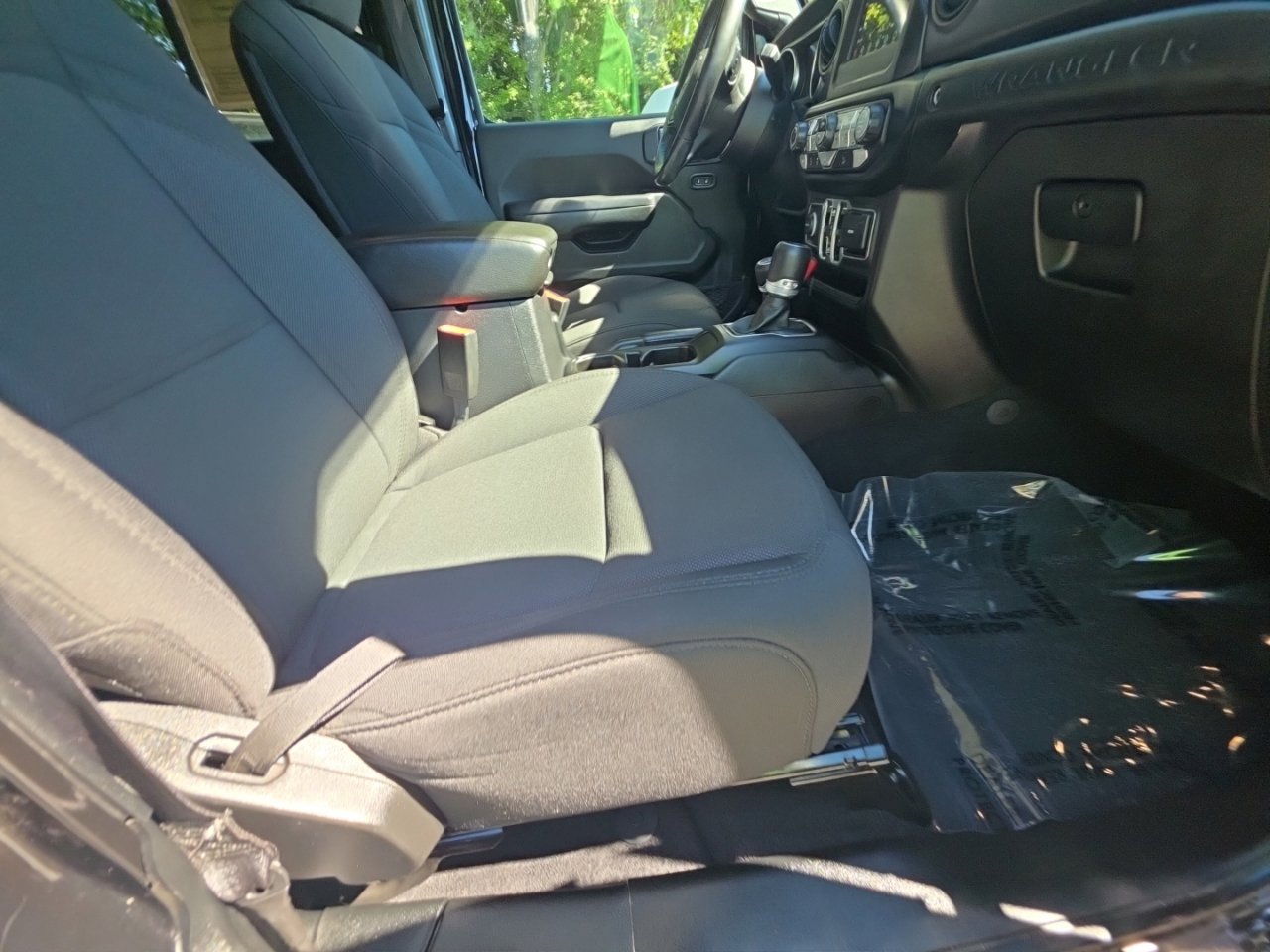 Used 2019 Jeep Wrangler Unlimited Sport S AWD/4WD image 25