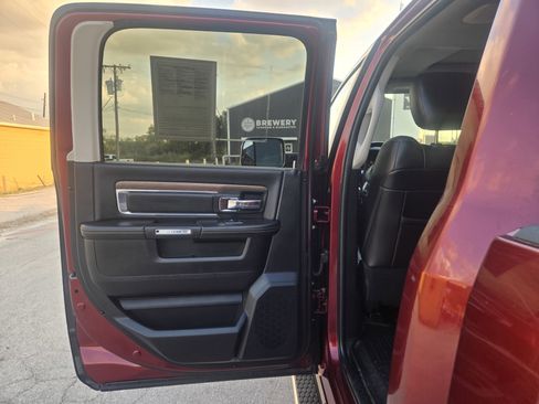 Used 2017 RAM 2500 Laramie w/ Off Road Package image 6