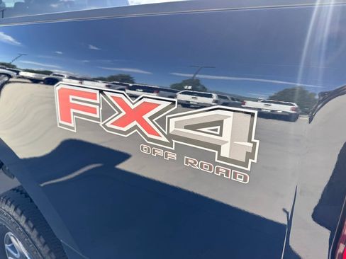 Used 2025 Ford F350 Lariat w/ FX4 Off-Road Package AWD/4WD image 13