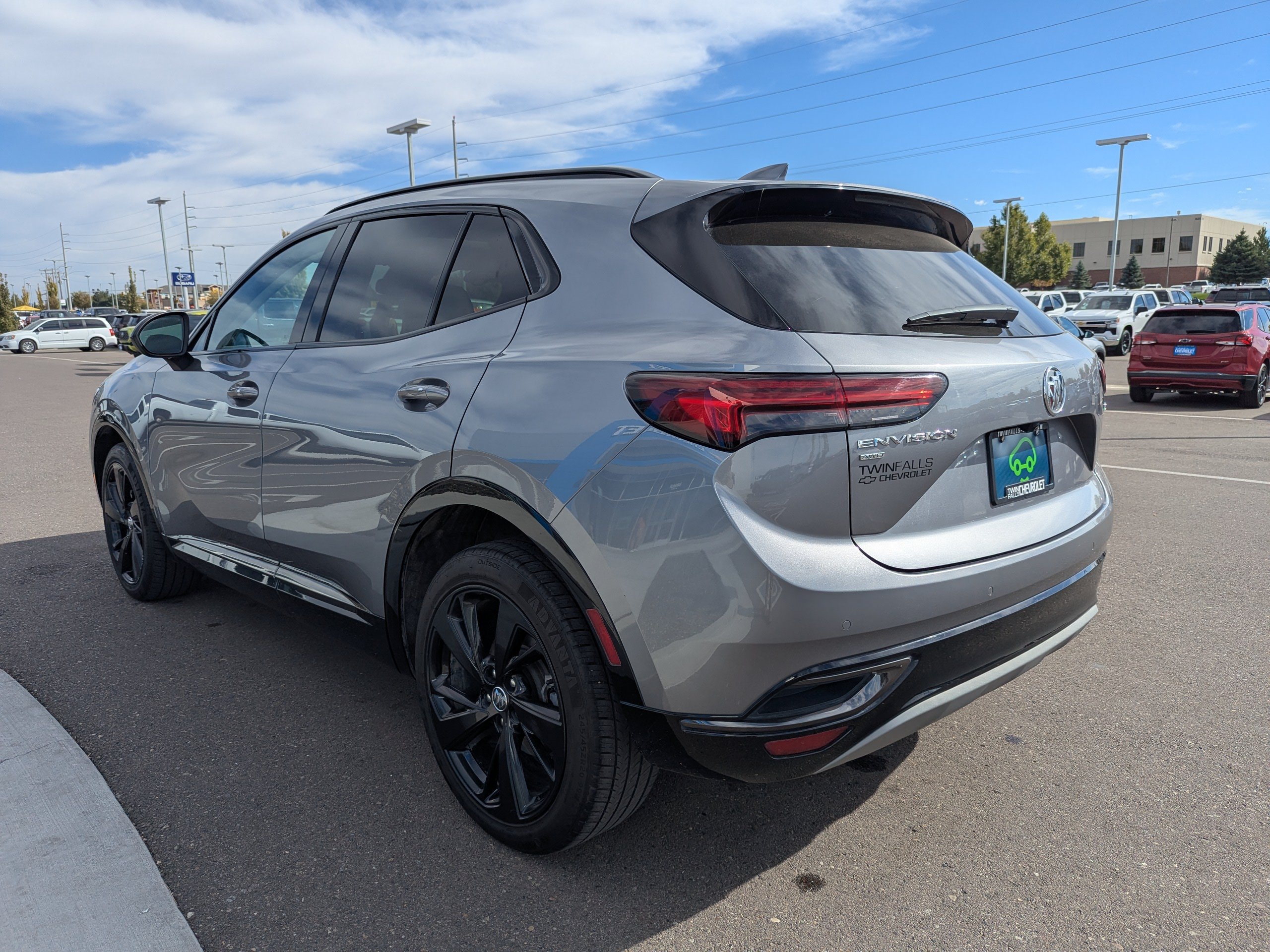 Used 2022 Buick Envision Essence w/ Sport Touring Package AWD/4WD image 32