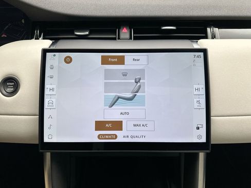 Used 2024 Land Rover Discovery Sport S image 13