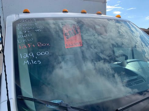 Used 2019 Ford Transit 350 156 DRW RWD image 3