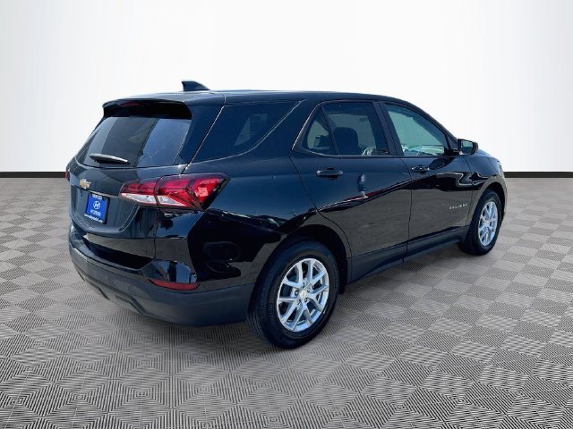 Used 2024 Chevrolet Equinox LS FWD image 7
