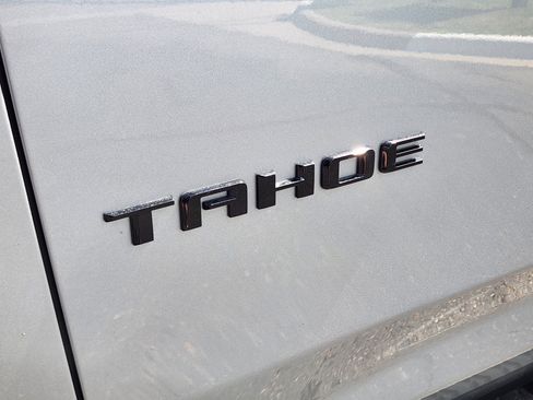 Used 2024 Chevrolet Tahoe Z71 w/ Luxury Package AWD/4WD image 19