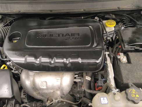 Used 2023 Jeep Cherokee Altitude Lux image 30