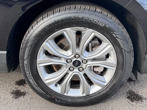 Certified 2023 Ford Edge Titanium image 49