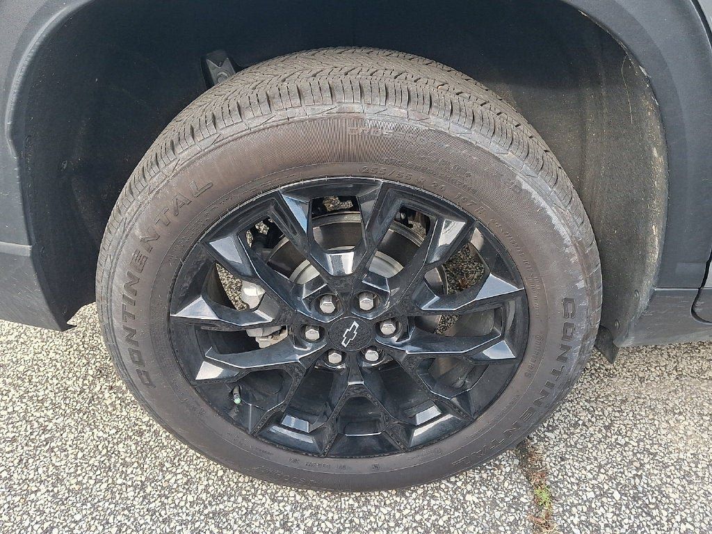 Certified 2024 Chevrolet Traverse LT w/ Midnight/Sport Edition FWD image 9