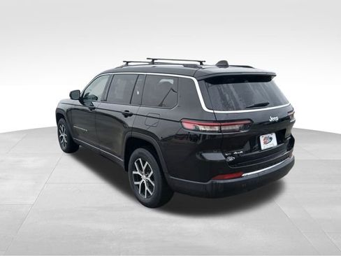 Used 2023 Jeep Grand Cherokee L Limited image 3