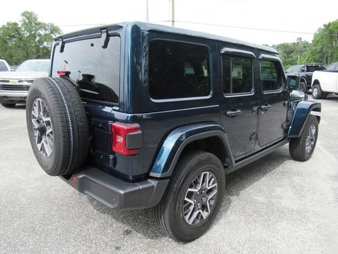 Certified 2025 Jeep Wrangler Unlimited Sahara w/ Safety Group AWD/4WD image 7