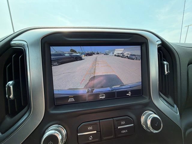 Used 2022 GMC Sierra 1500 SLT w/ SLT Premium Package AWD/4WD image 16