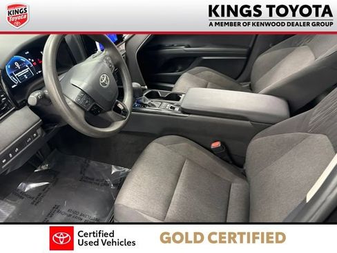 Used 2025 Toyota Camry LE FWD image 15