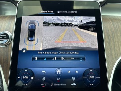 New 2025 Mercedes-Benz GLC 300 4MATIC image 6