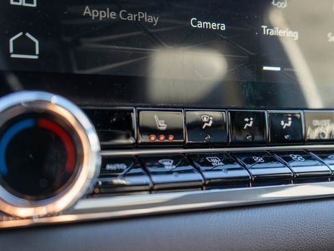 New 2026 GMC Canyon Elevation w/ Convenience Package image 25