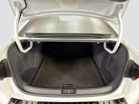 Used 2024 Volkswagen Jetta Sport image 26