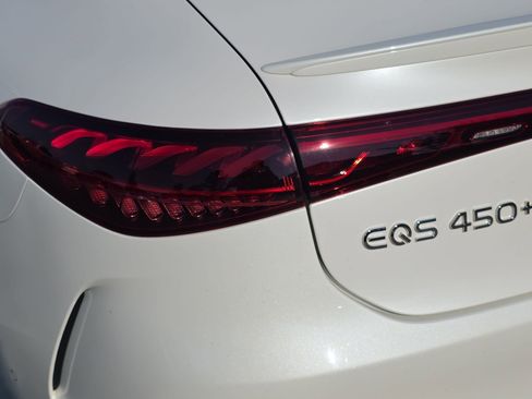 Used 2022 Mercedes-Benz EQS 450+ Sedan image 33