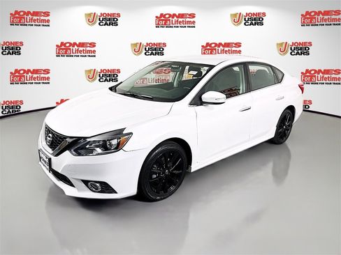 Used 2019 Nissan Sentra SR image 13