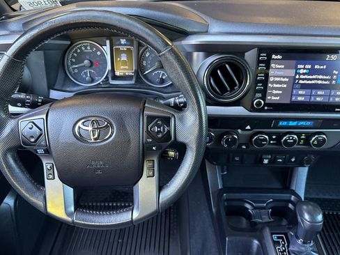 Used 2021 Toyota Tacoma TRD Sport AWD/4WD image 14