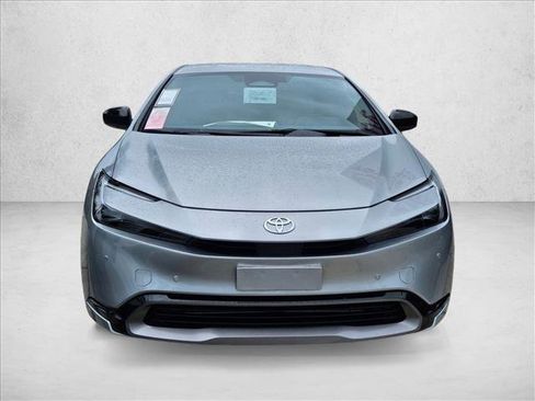 New 2026 Toyota Prius XLE image 5
