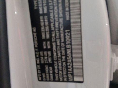 Used 2022 Porsche Macan Base image 24