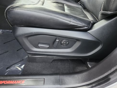 Used 2022 Ford Explorer ST w/ Equipment Group 401A AWD/4WD image 28