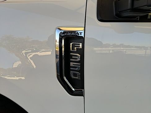 Certified 2022 Ford F350 Lariat w/ Lariat Ultimate Package image 10