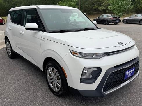 Used 2020 Kia Soul LX FWD image 3