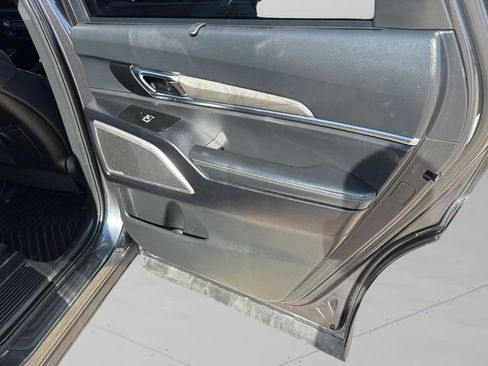 Used 2024 Kia Telluride EX X-Line image 12