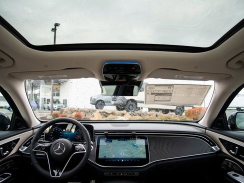 New 2026 Mercedes-Benz E 450 4MATIC All-Terrain Wagon image 16