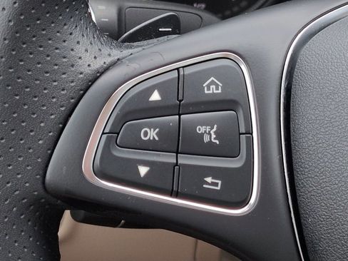 Certified 2017 Mercedes-Benz C 300 Sedan image 24