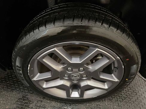 Used 2023 Honda Passport EX-L image 9