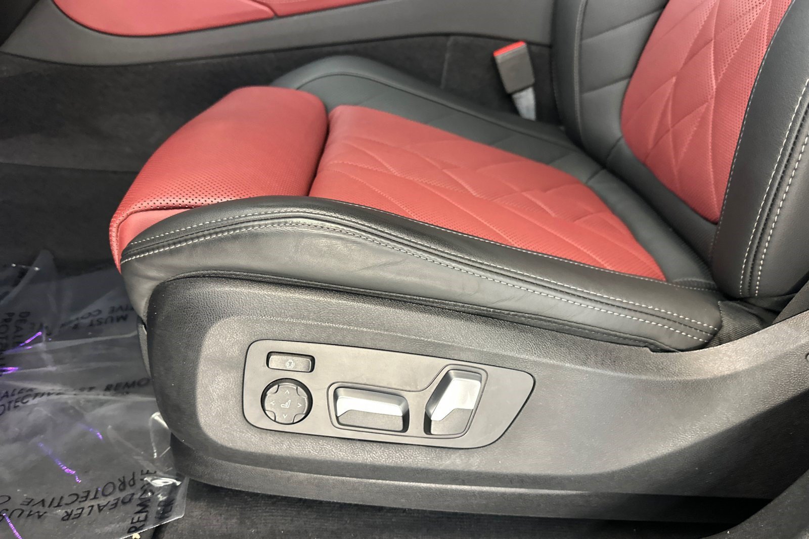 Certified 2025 BMW X6 xDrive40i w/ Premium Package AWD/4WD image 14