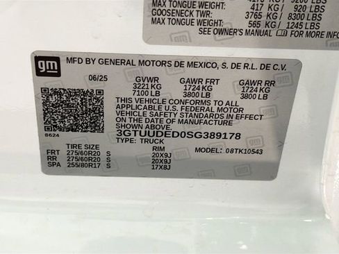 Used 2025 GMC Sierra 1500 SLT w/ SLT Premium Plus Package AWD/4WD image 27