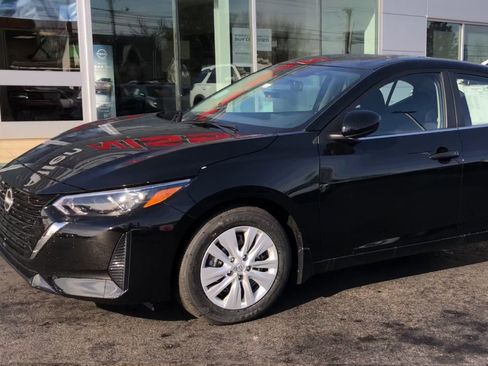 New 2025 Nissan Sentra S image 4
