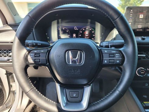Used 2025 Honda Accord Touring image 35